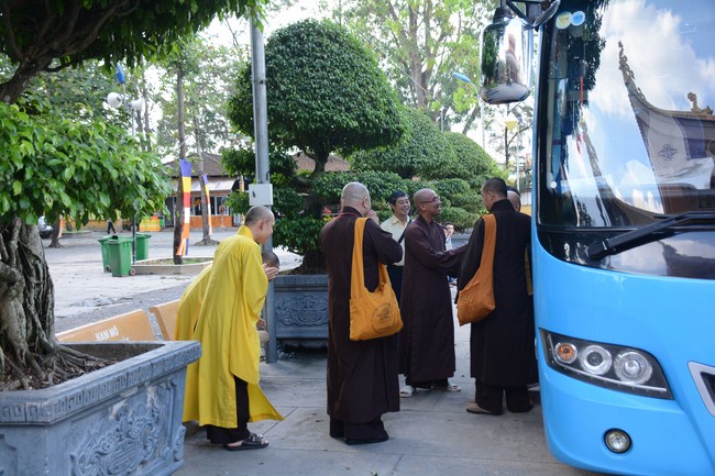 Japanese Pure Land Delegation visited Hoang Phap